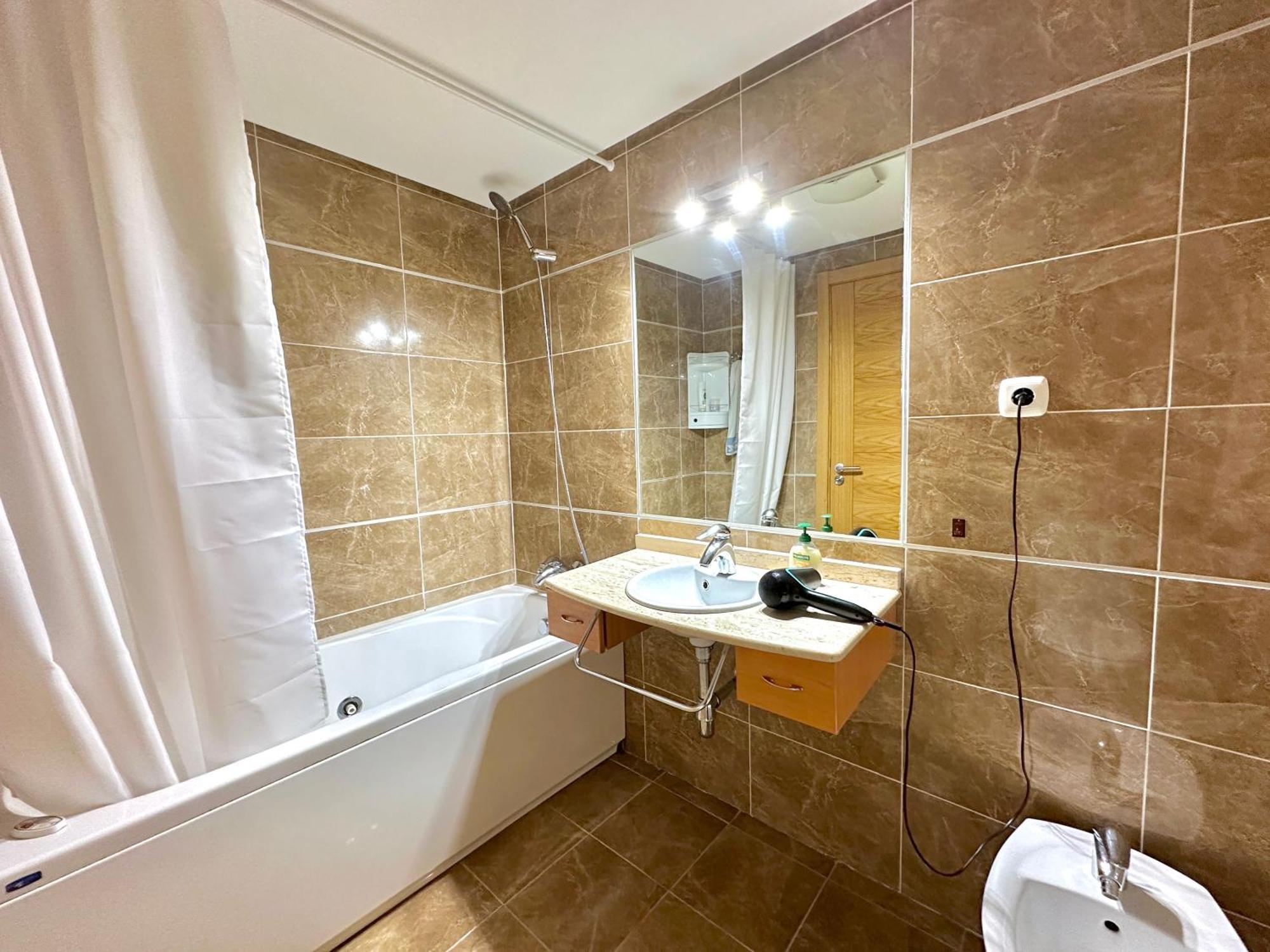 Beautiful 2-bedroom Frontline Appartement Estepona