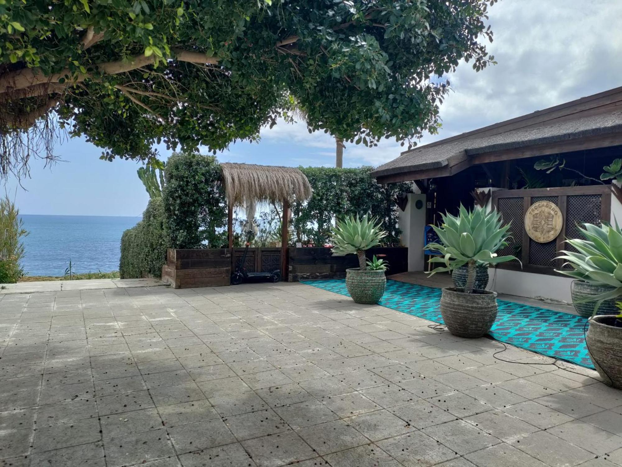 Beautiful 2-bedroom Frontline Appartement