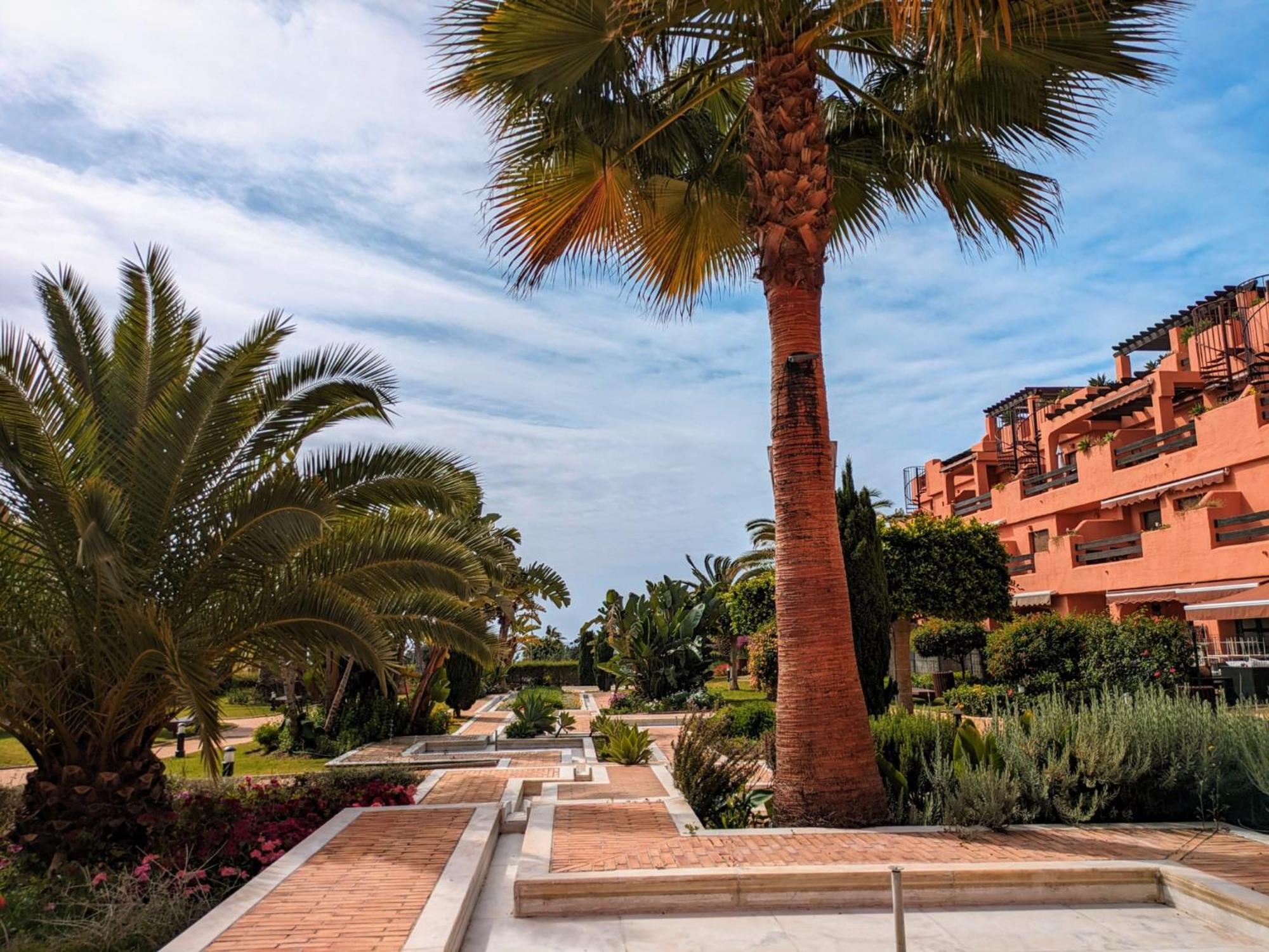 Apartamento Beautiful 2-bedroom Frontline Estepona